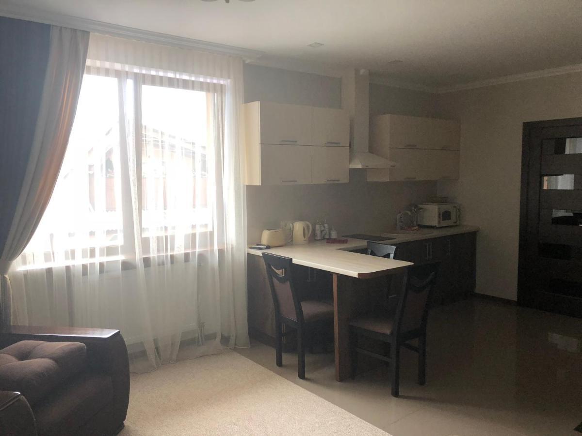 Apartamento Adele Mizhhirya  Exterior foto