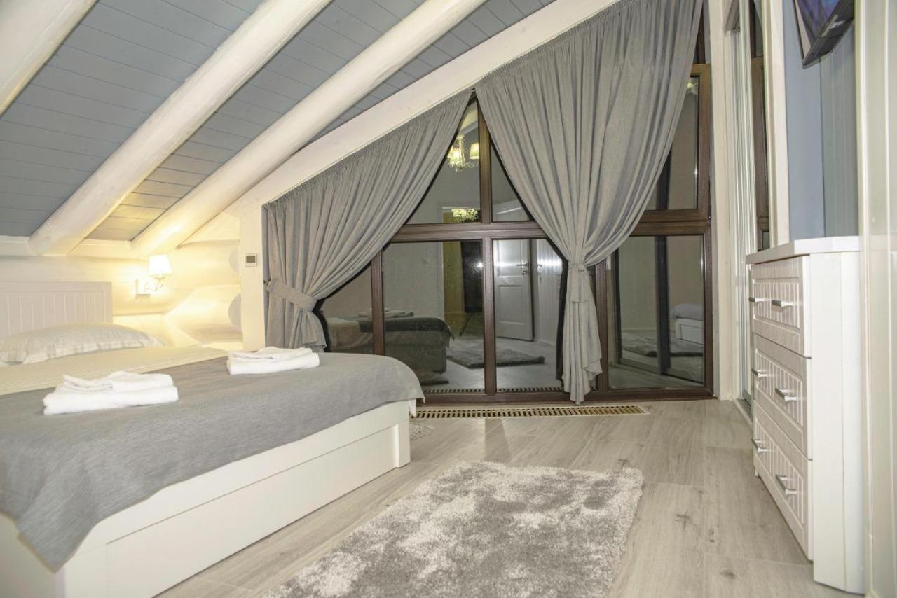 Apartamento Adele Mizhhirya  Exterior foto