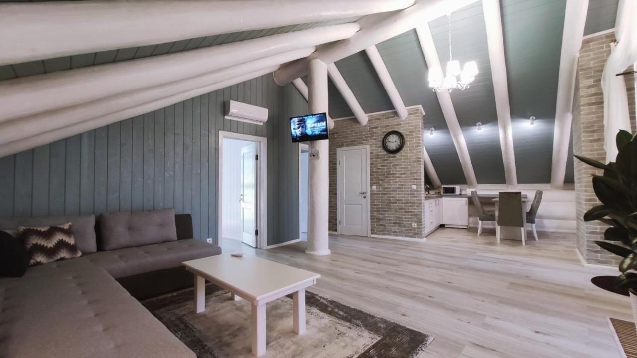 Apartamento Adele Mizhhirya  Exterior foto