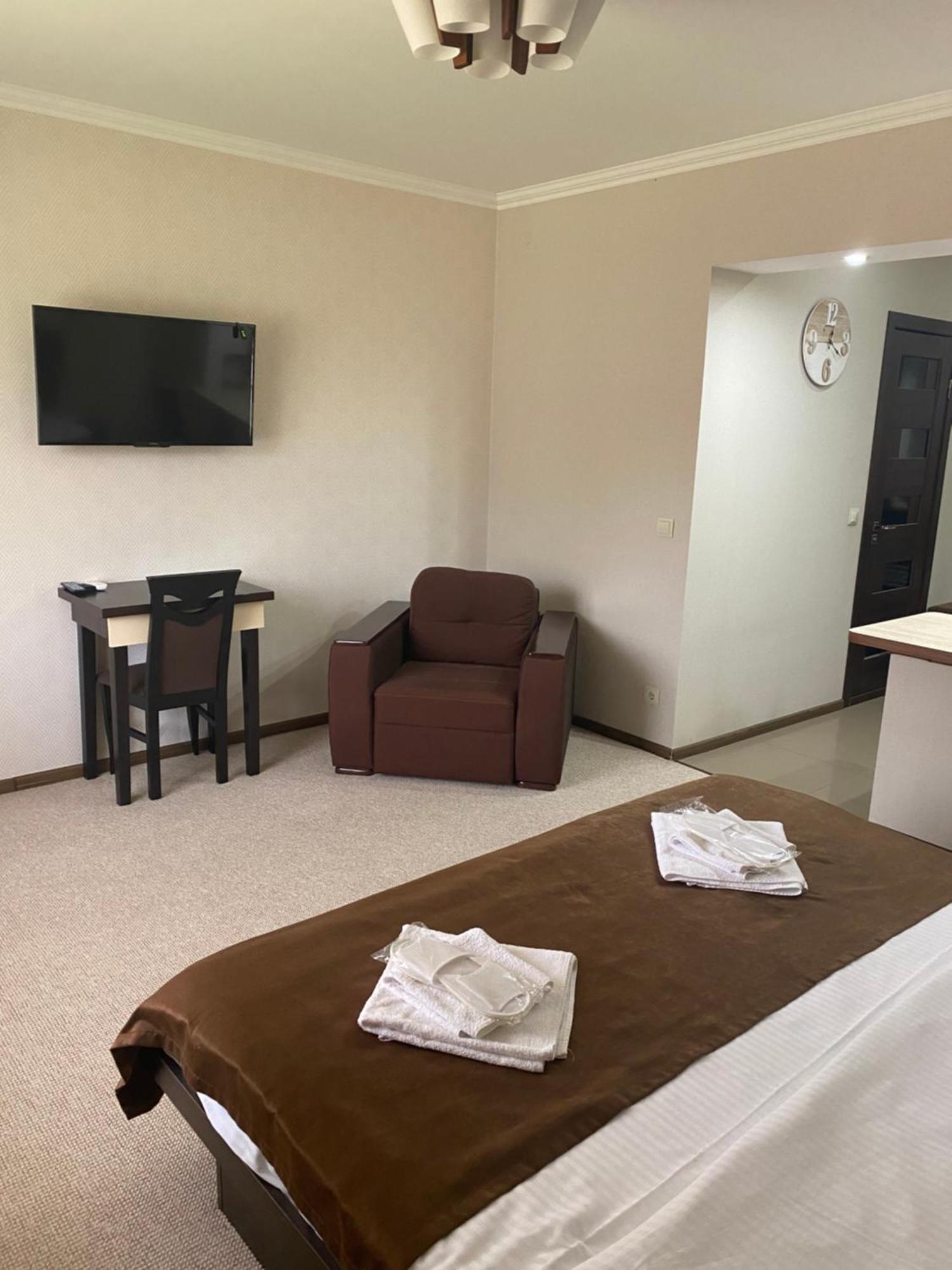 Apartamento Adele Mizhhirya  Exterior foto