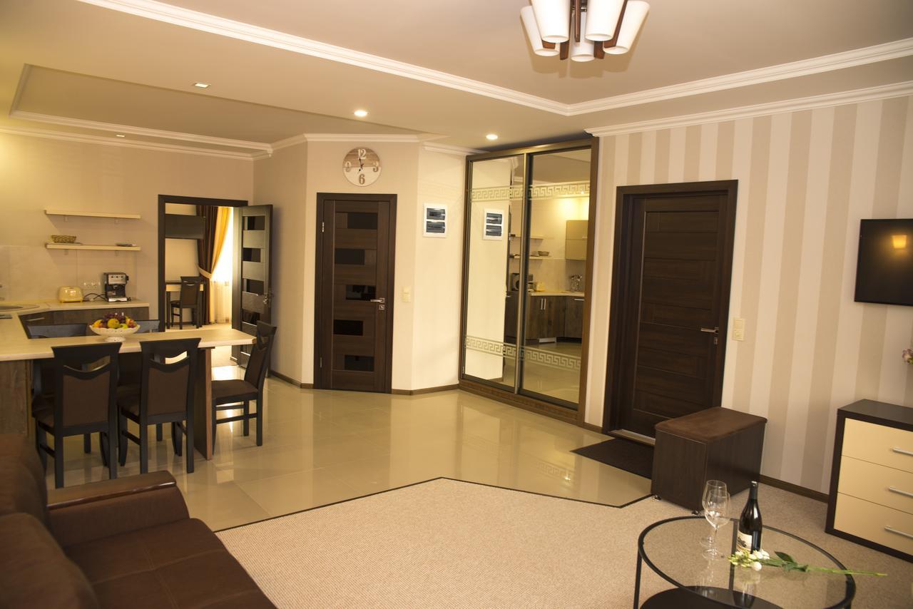 Apartamento Adele Mizhhirya  Exterior foto