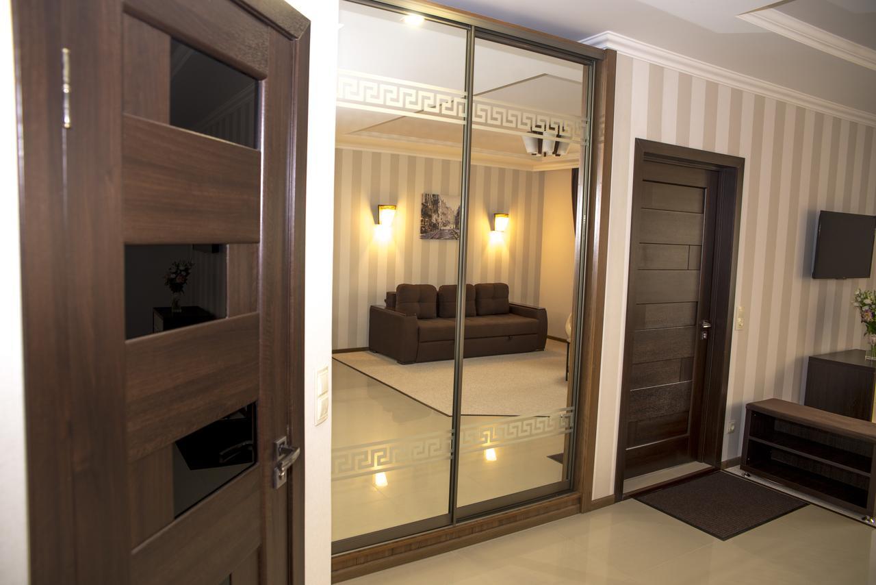 Apartamento Adele Mizhhirya  Exterior foto