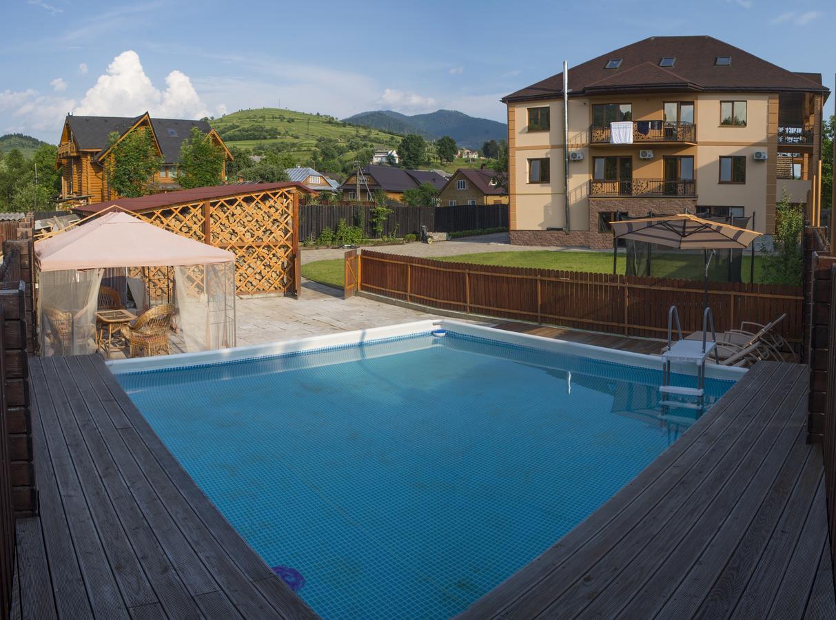 Apartamento Adele Mizhhirya  Exterior foto