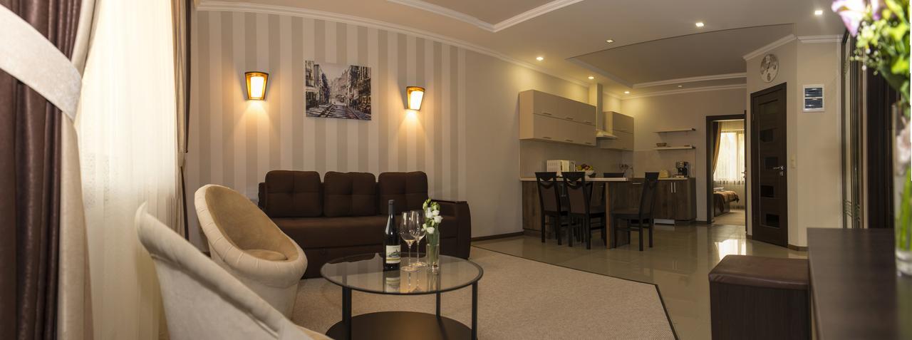 Apartamento Adele Mizhhirya  Exterior foto